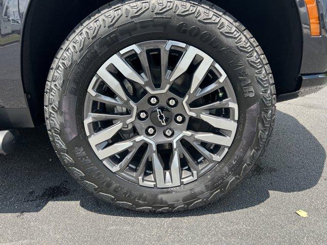 new 2025 Chevrolet Tahoe car, priced at $74,684