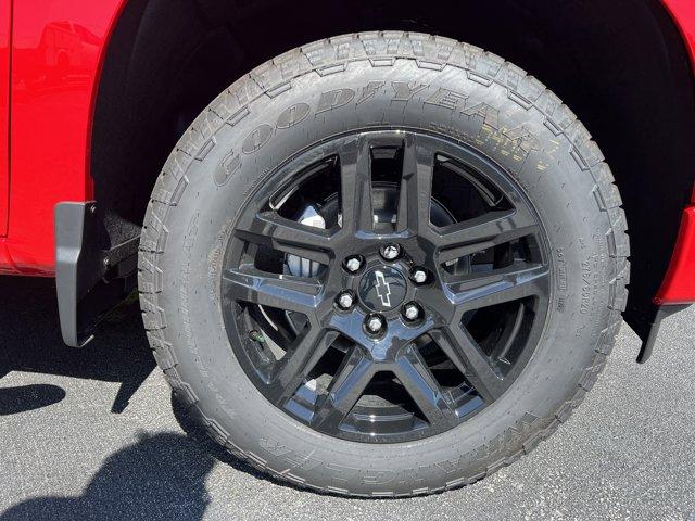 new 2025 Chevrolet Silverado 1500 car, priced at $39,990