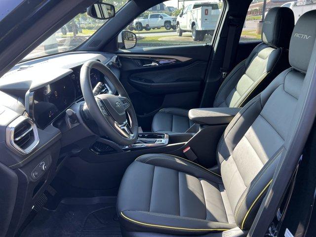 new 2025 Chevrolet TrailBlazer car, priced at $29,680