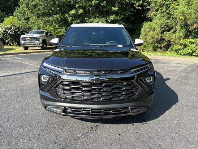 new 2025 Chevrolet TrailBlazer car, priced at $29,680