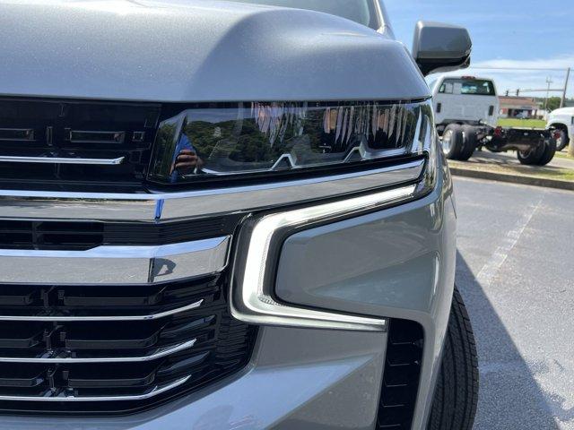 new 2024 Chevrolet Suburban car, priced at $70,090