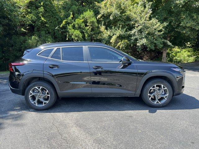 new 2025 Chevrolet Trax car, priced at $22,265