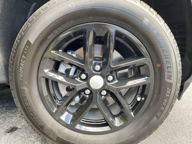 used 2024 Jeep Grand Cherokee car, priced at $39,977