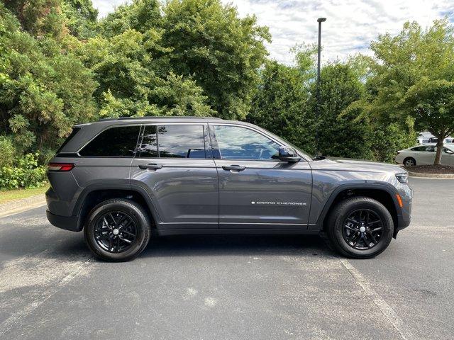 used 2024 Jeep Grand Cherokee car, priced at $39,977