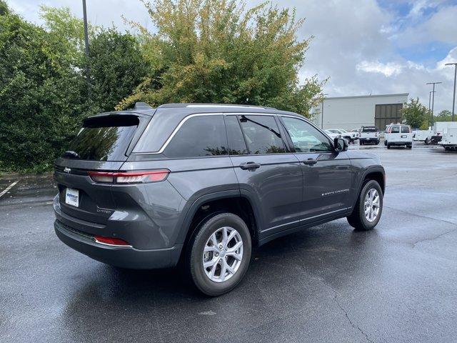 used 2022 Jeep Grand Cherokee car, priced at $31,589