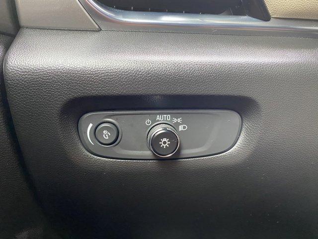 used 2022 Chevrolet Traverse car, priced at $24,225