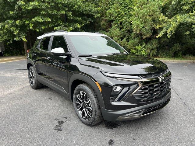 new 2025 Chevrolet TrailBlazer car, priced at $29,680