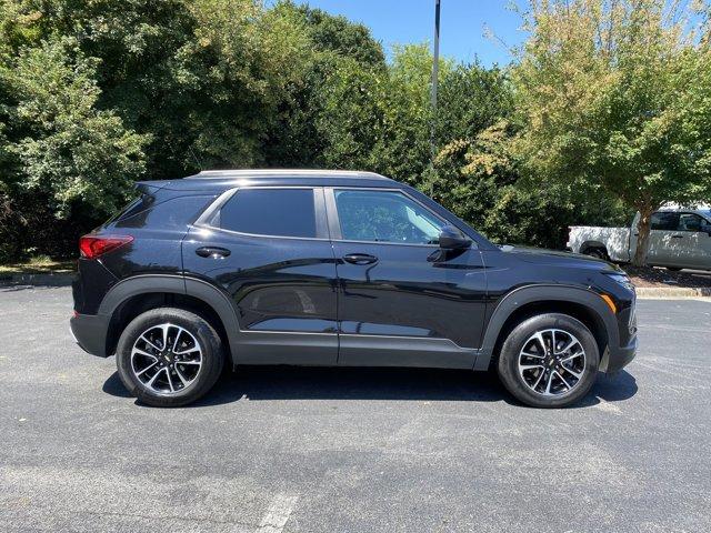used 2025 Chevrolet TrailBlazer car, priced at $26,558