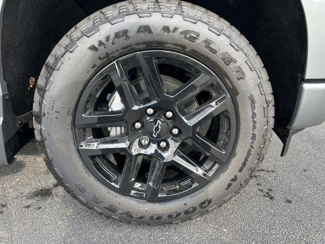 new 2025 Chevrolet Silverado 1500 car, priced at $41,990