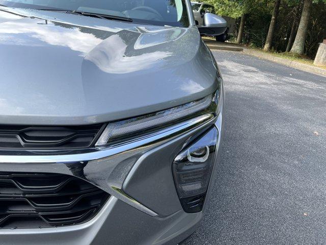 new 2025 Chevrolet Trax car, priced at $22,265