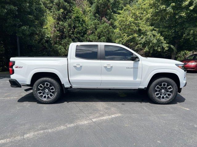 new 2024 Chevrolet Colorado car, priced at $42,085