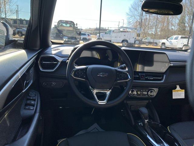 new 2025 Chevrolet TrailBlazer car, priced at $30,585