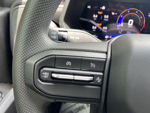 new 2025 Chevrolet Colorado car, priced at $33,880