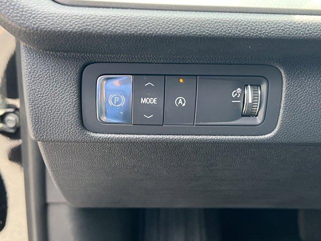 new 2025 Chevrolet Traverse car, priced at $43,565