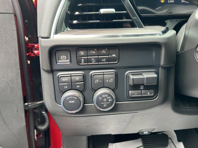 new 2025 Chevrolet Suburban car, priced at $79,380