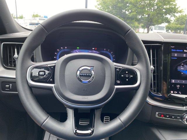 used 2022 Volvo XC60 car, priced at $38,837