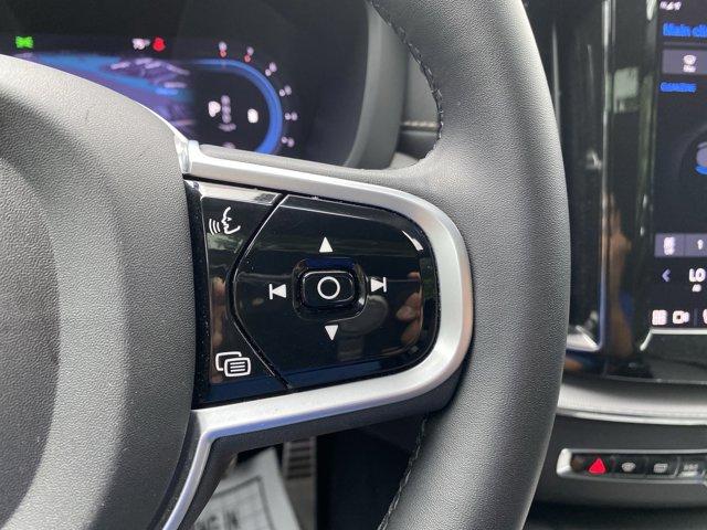used 2022 Volvo XC60 car, priced at $38,837