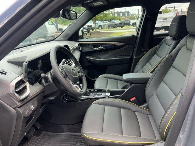 new 2025 Chevrolet TrailBlazer car, priced at $29,680