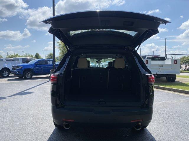 used 2023 Chevrolet Traverse car, priced at $29,800