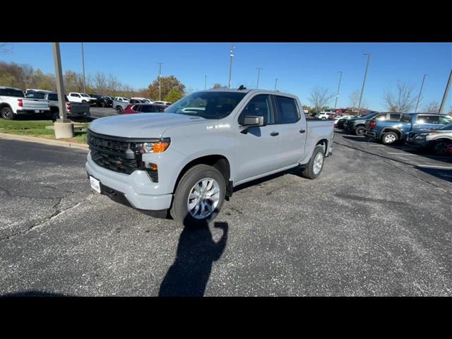 new 2025 Chevrolet Silverado 1500 car, priced at $42,756