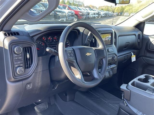 new 2025 Chevrolet Silverado 1500 car, priced at $42,756