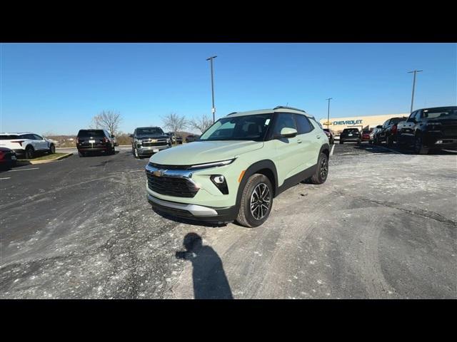 new 2025 Chevrolet TrailBlazer car, priced at $29,074