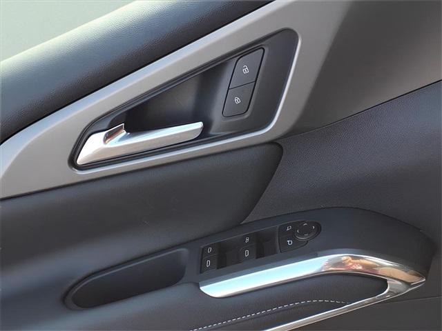 new 2026 Chevrolet Traverse car, priced at $46,726