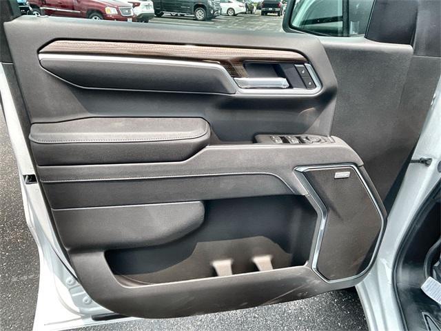 new 2025 Chevrolet Silverado 1500 car, priced at $51,777