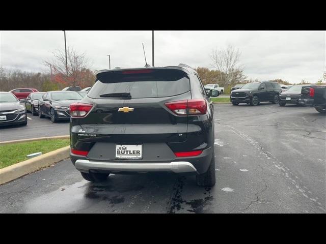 new 2025 Chevrolet TrailBlazer car, priced at $27,446