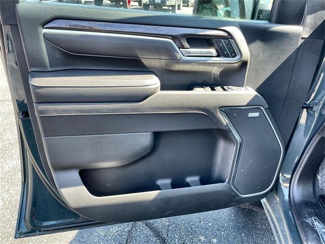 new 2025 Chevrolet Silverado 2500 car, priced at $77,083
