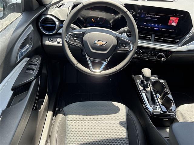 new 2025 Chevrolet Trax car, priced at $25,070