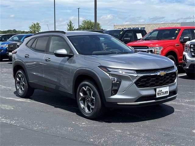 new 2025 Chevrolet Trax car, priced at $25,070