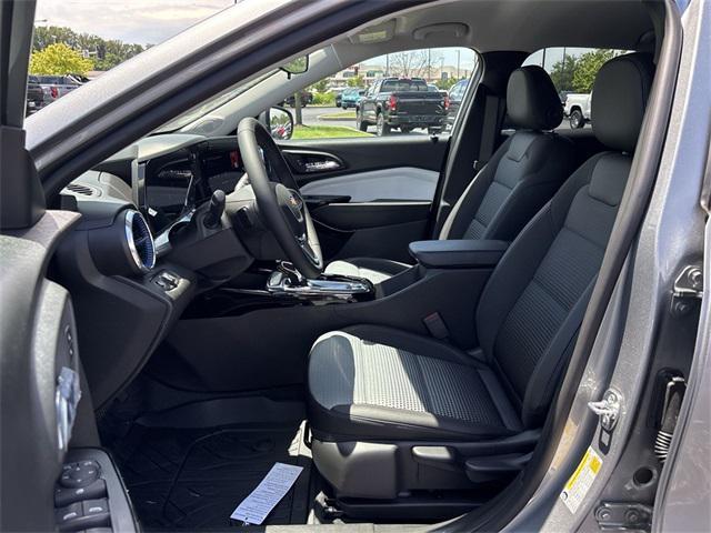 new 2025 Chevrolet Trax car, priced at $25,070