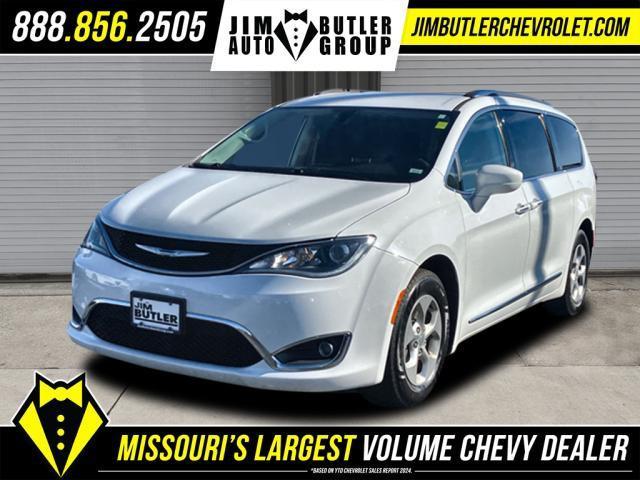 used 2017 Chrysler Pacifica car, priced at $16,187