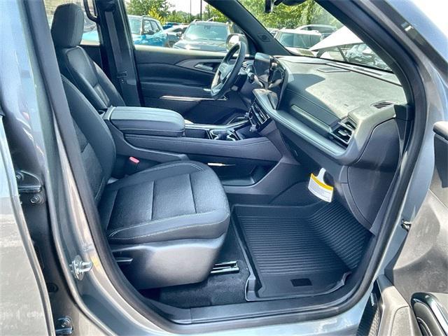 new 2026 Chevrolet Traverse car, priced at $46,180