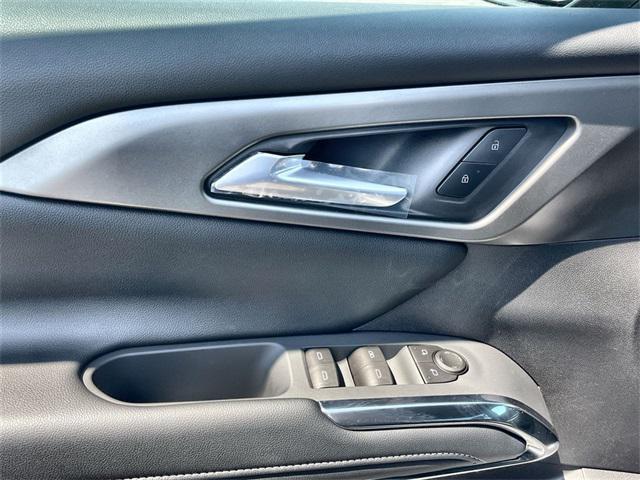 new 2026 Chevrolet Traverse car, priced at $46,180
