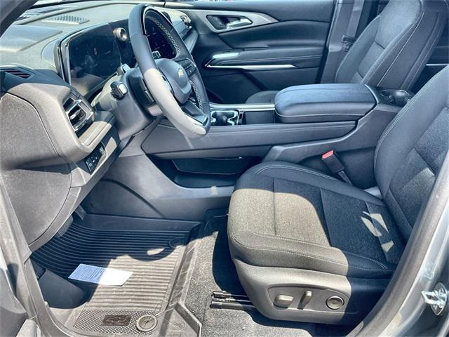 new 2026 Chevrolet Traverse car, priced at $46,180