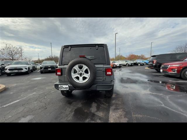 used 2021 Jeep Wrangler Unlimited car, priced at $27,495