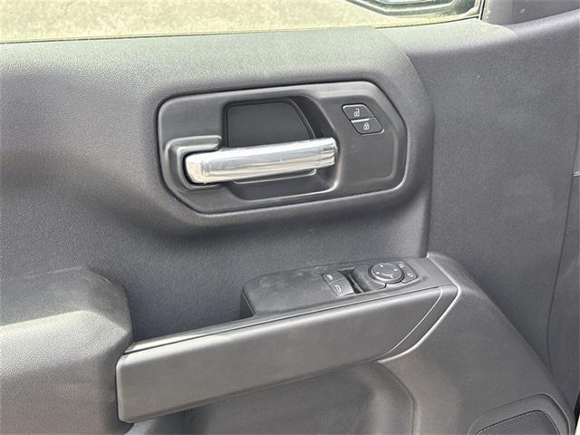 new 2025 Chevrolet Silverado 1500 car, priced at $37,746