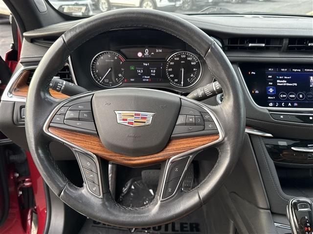 used 2020 Cadillac XT5 car, priced at $26,992