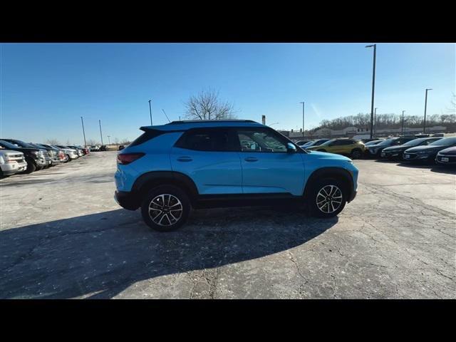 new 2025 Chevrolet TrailBlazer car, priced at $28,123