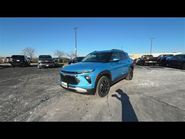 new 2025 Chevrolet TrailBlazer car, priced at $28,123