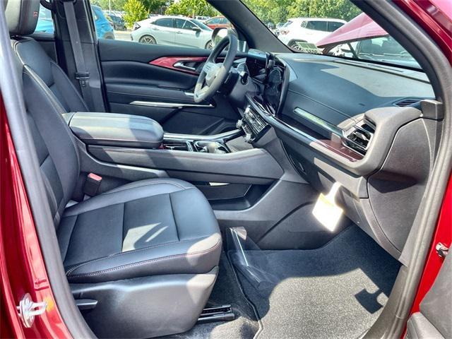 new 2026 Chevrolet Traverse car, priced at $54,015