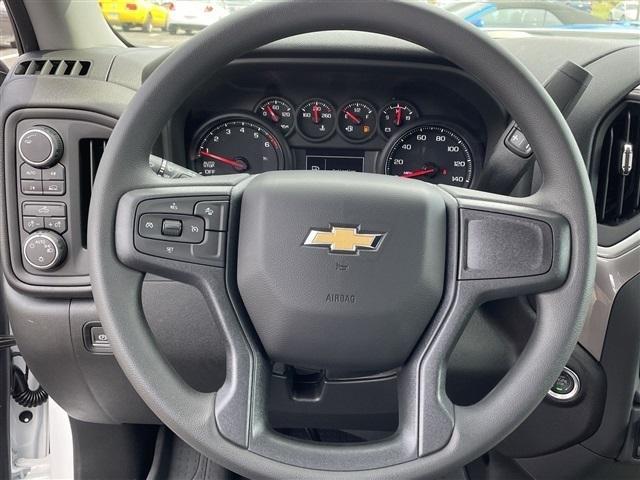 new 2024 Chevrolet Silverado 1500 car, priced at $39,015