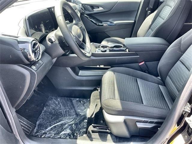 new 2026 Chevrolet Equinox car, priced at $30,290