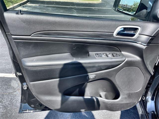 used 2021 Jeep Grand Cherokee car, priced at $27,995