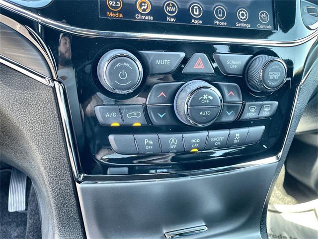 used 2021 Jeep Grand Cherokee car, priced at $27,995