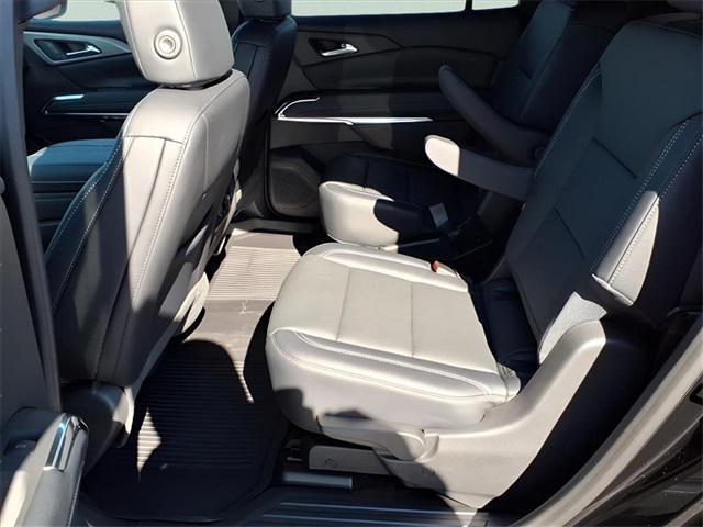 new 2026 Chevrolet Traverse car, priced at $42,623