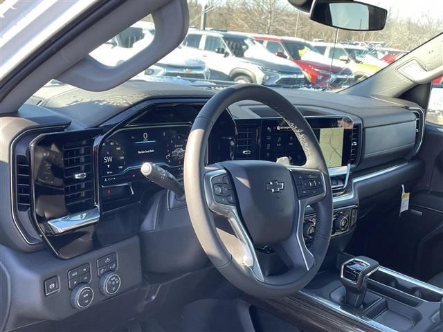 new 2025 Chevrolet Silverado 1500 car, priced at $53,641