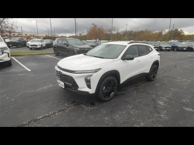 new 2025 Chevrolet Trax car, priced at $25,690